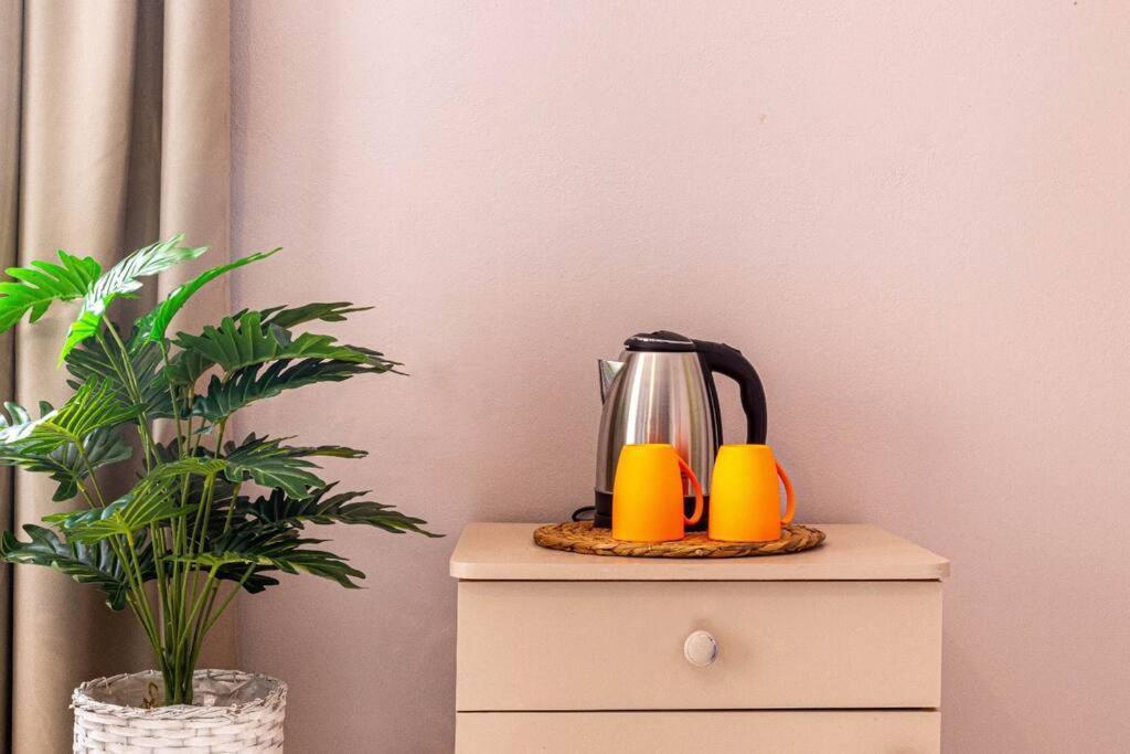 24 - & Access Apartament *